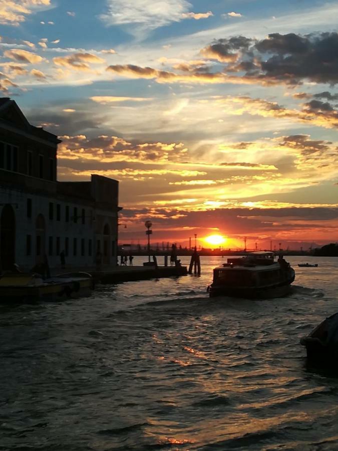 Apartment Ca' Petrona Venice Exterior photo